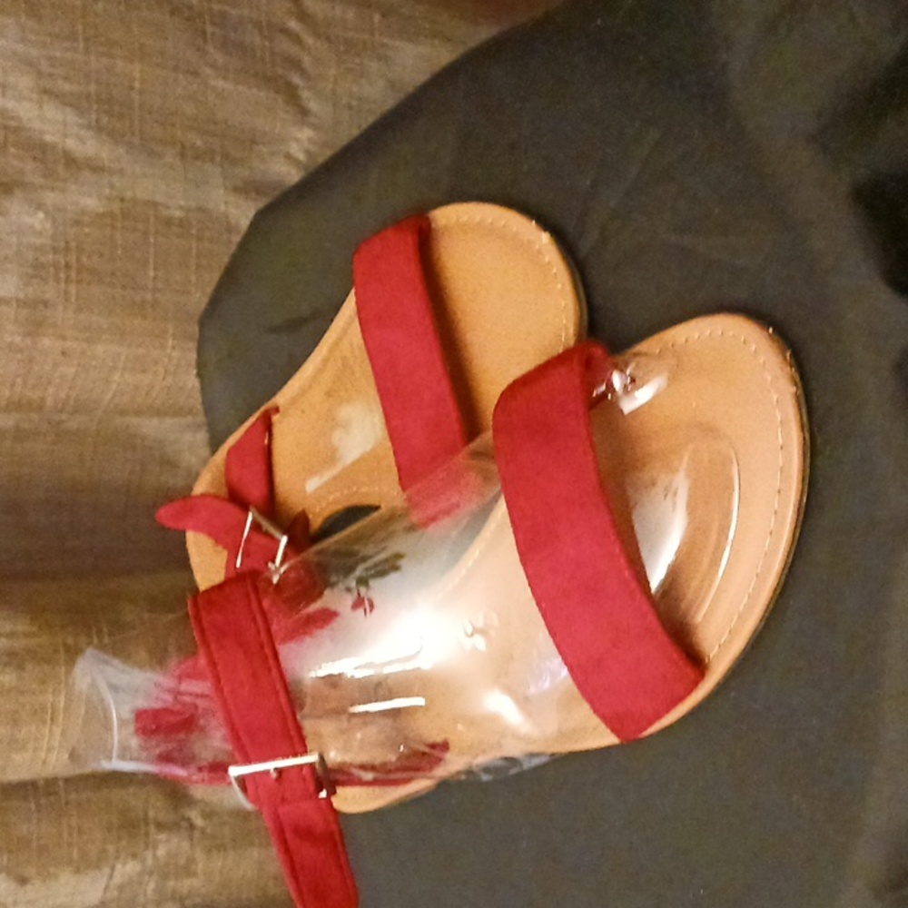 Red vegan suede sandals sz 8 - Picture 2 of 5